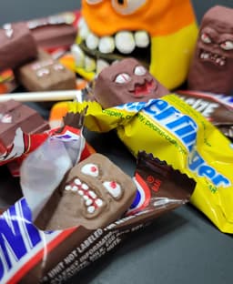 Mimic Halloween Candy Decoration 3d model