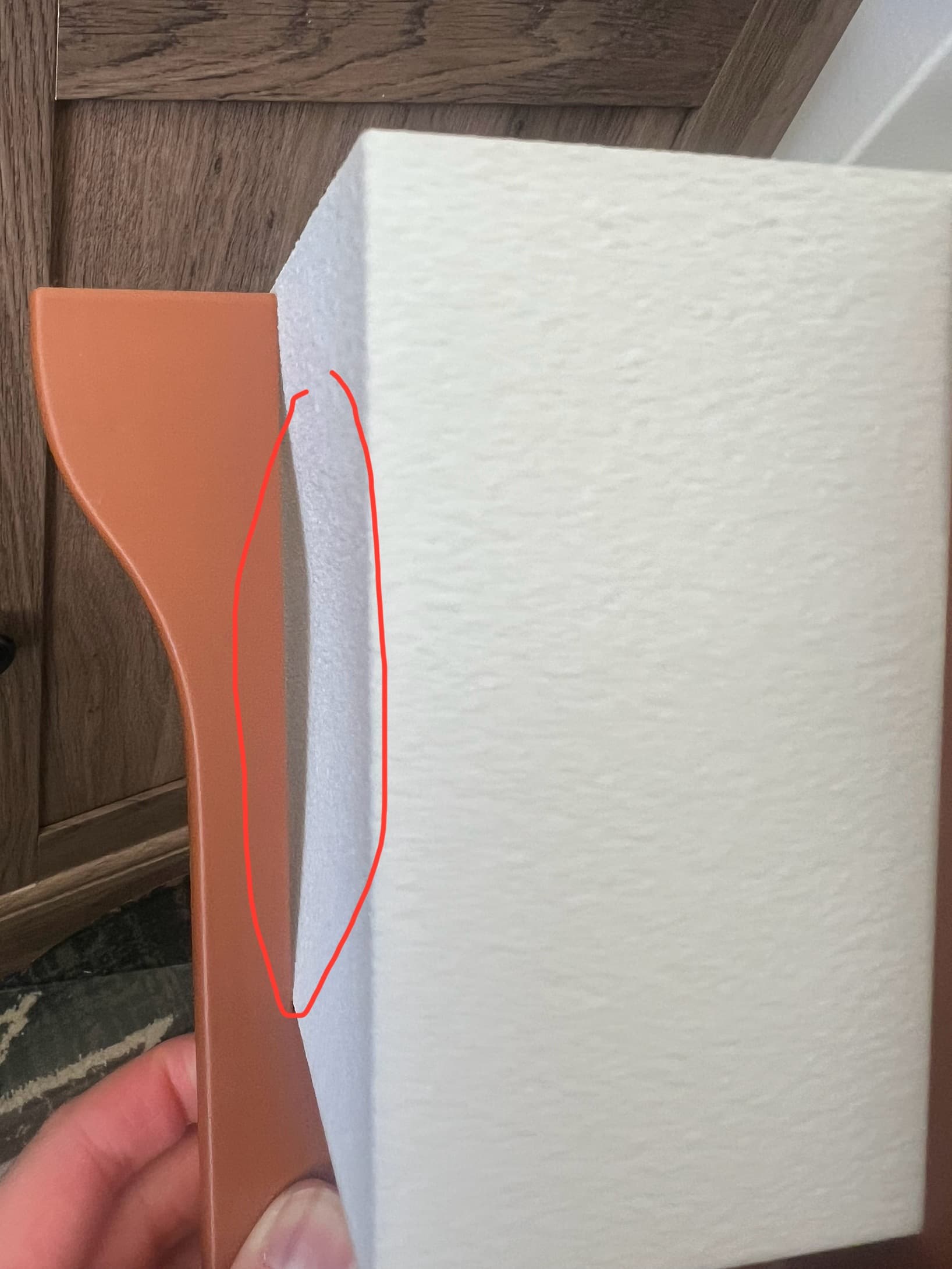 The print warp on the side (2 sides). I tried to print with PLA and PETG but still have the same issue. Any suggestion?