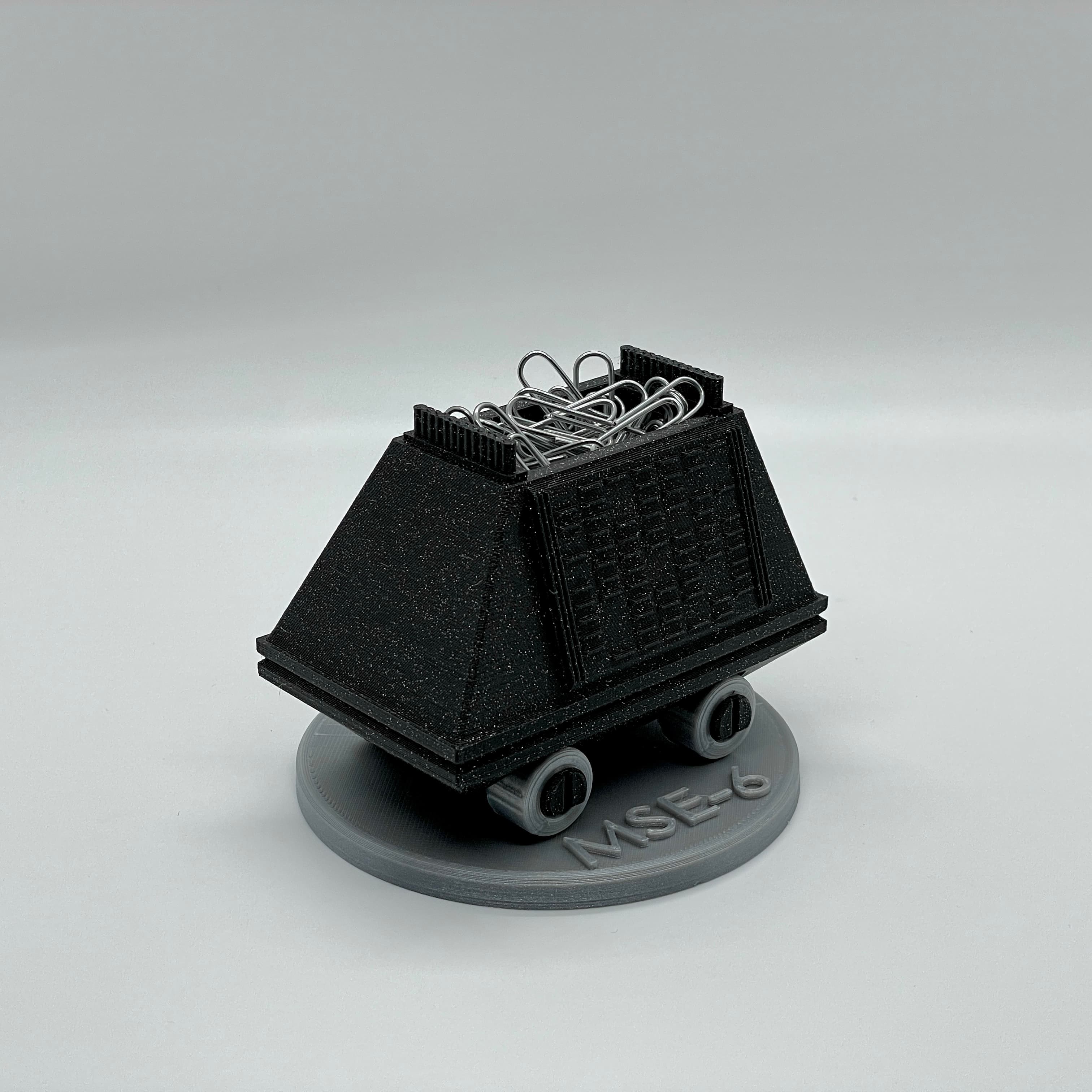 MSE-6 aka Mouse Droid Desk Organizer 3d model