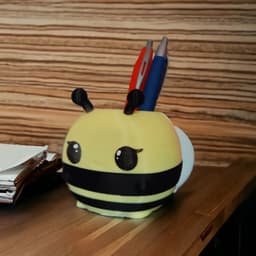 Bee Pencil / Pen Holder 3d model