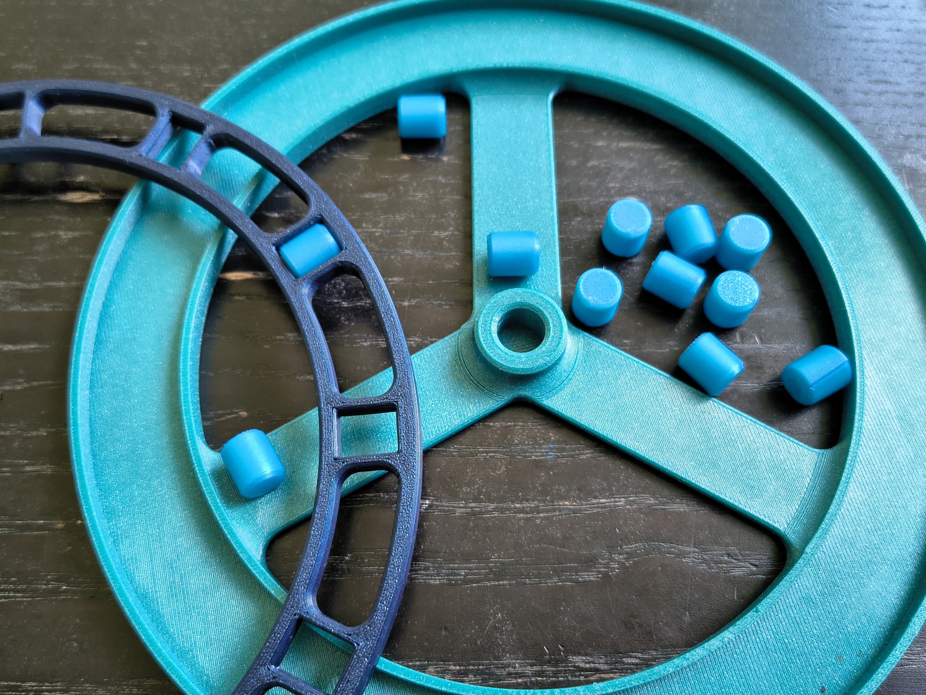 Rotary turntable for scanning 3d model