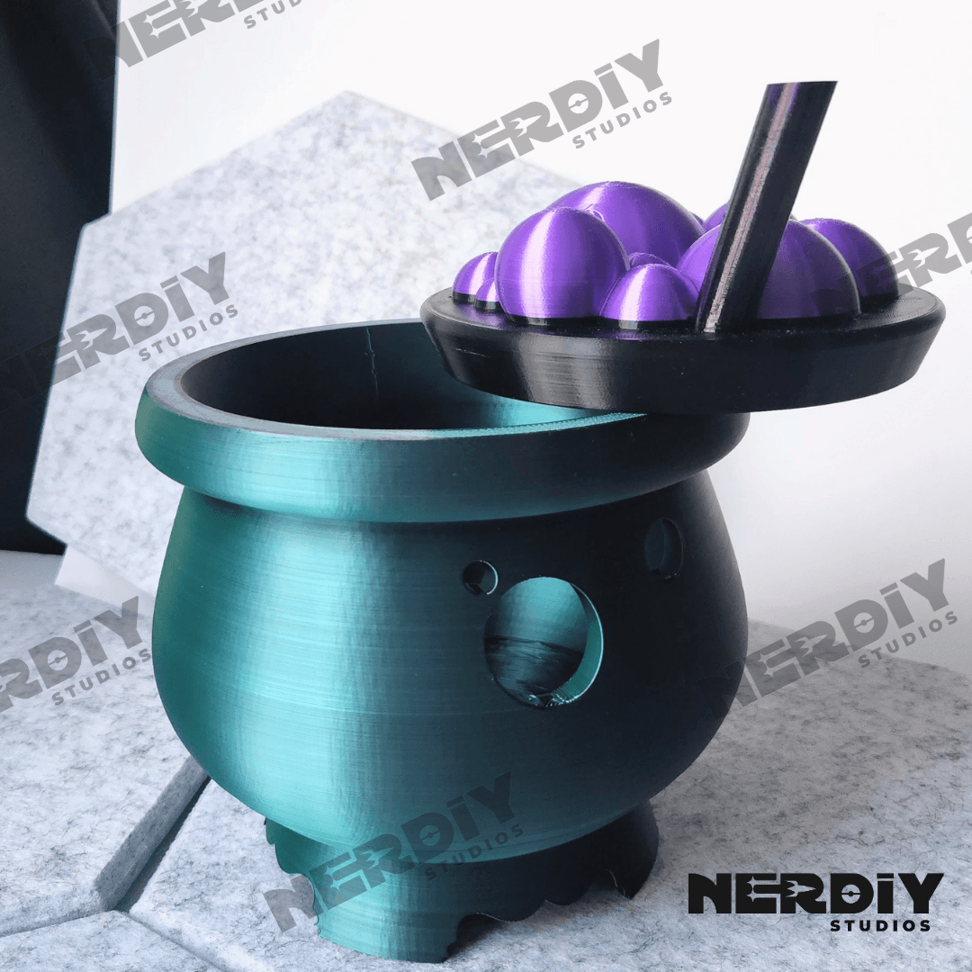 Cauldron Yarn/Decorative Bowl with Bubbling Lid 3d model