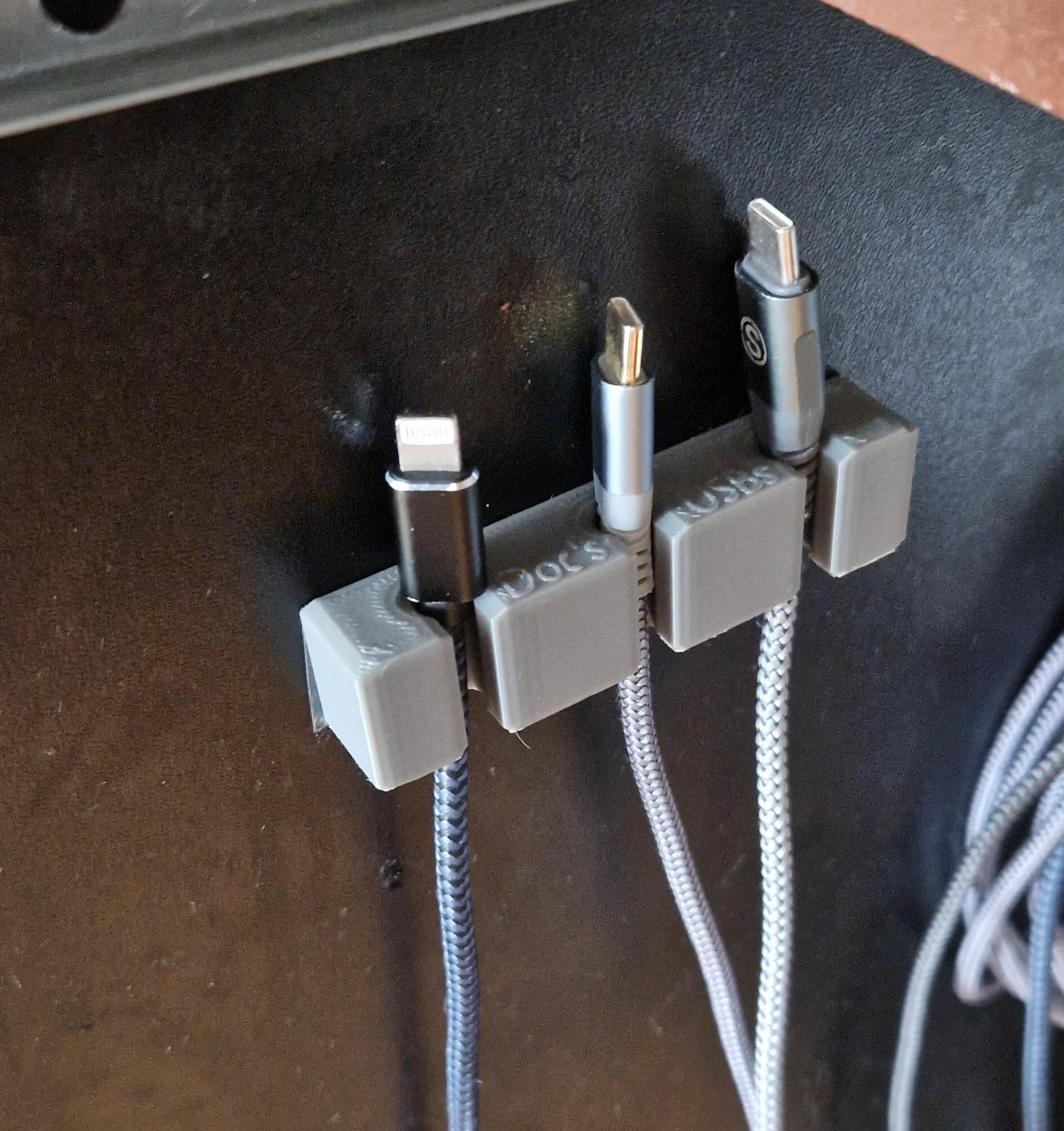 USB-Holder-3x.stl 3d model