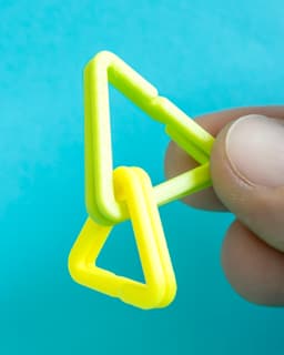 EZPZ Keyring Triangle 25mm and 32mm // Keychain Ring 3d model