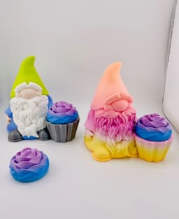 Gnome With a Cupcake Container 3d model