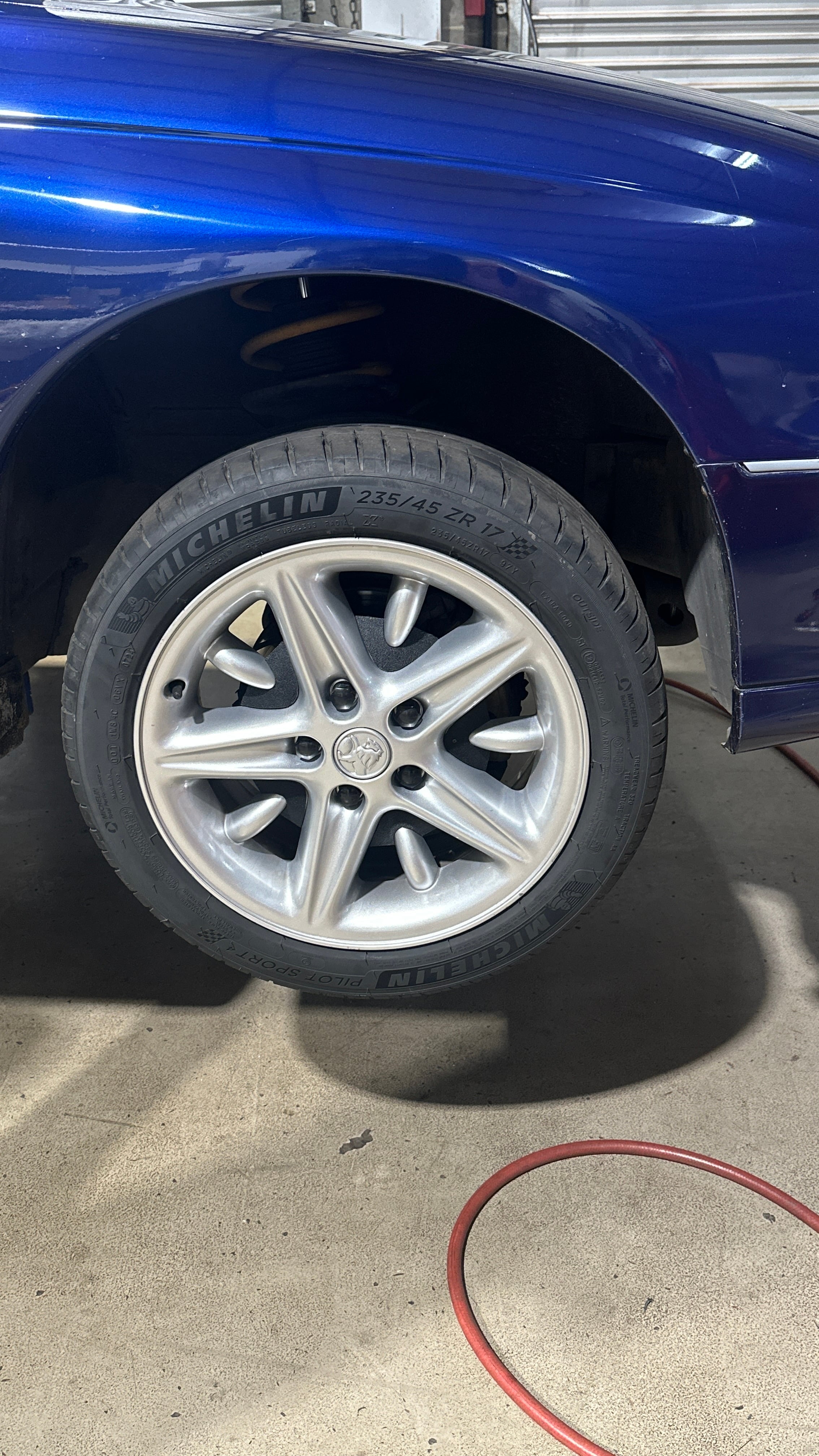 2000 VT Commodore SS 17" Rim Plastic Trim Piece 3d model