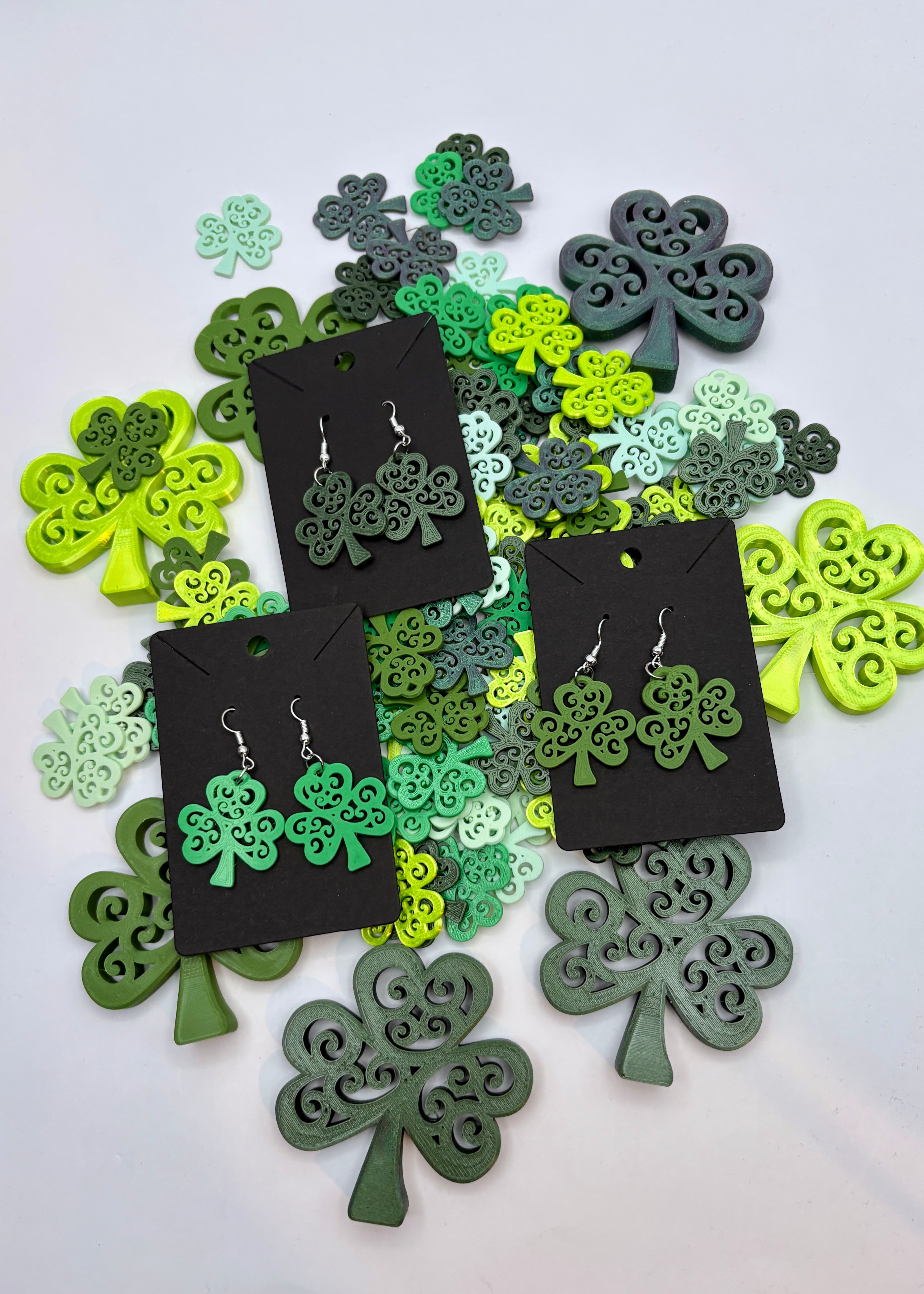 Swirly Shamrock Earrings - So many of the Polymaker Panchroma Greens! - 3d model