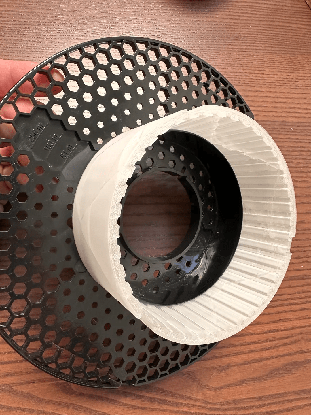 Simple Prusament to MasterSpool adapter 3d model