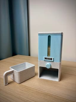 Food Dispenser | Storage Container | Iris Mechanism 3d model