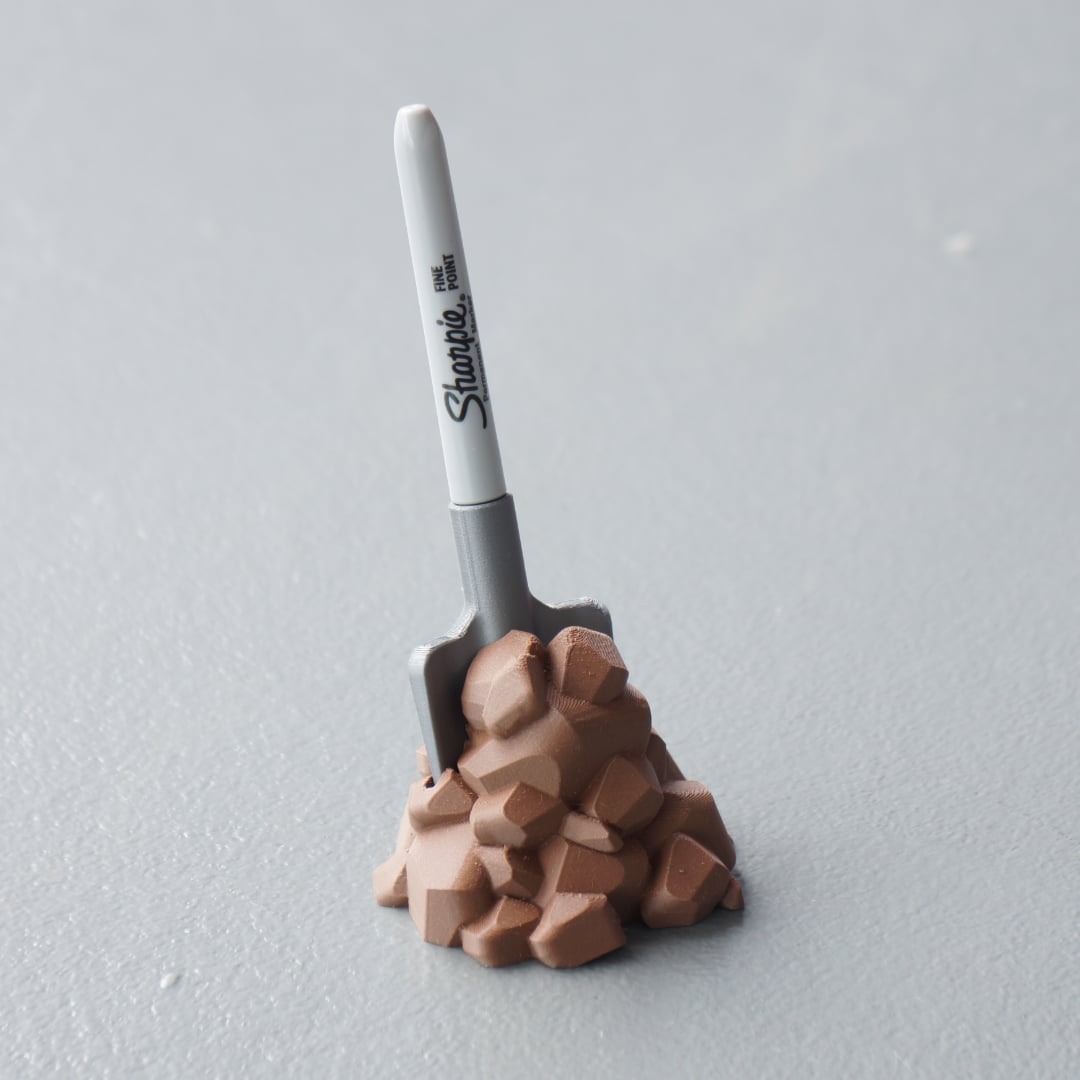 Sharpie Spade Cap with Rock Pile Holder 3d model
