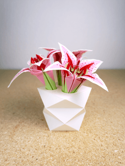 Origami Lilies with Vase.3mf 3d model