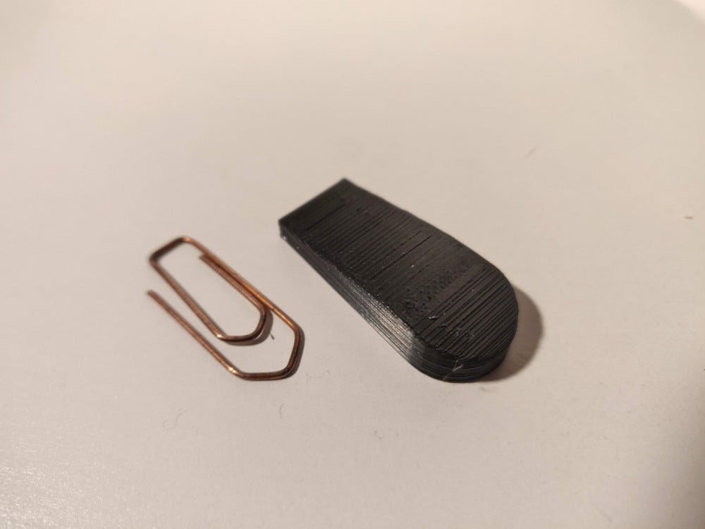 Zipper Puller using paperclip 3d model