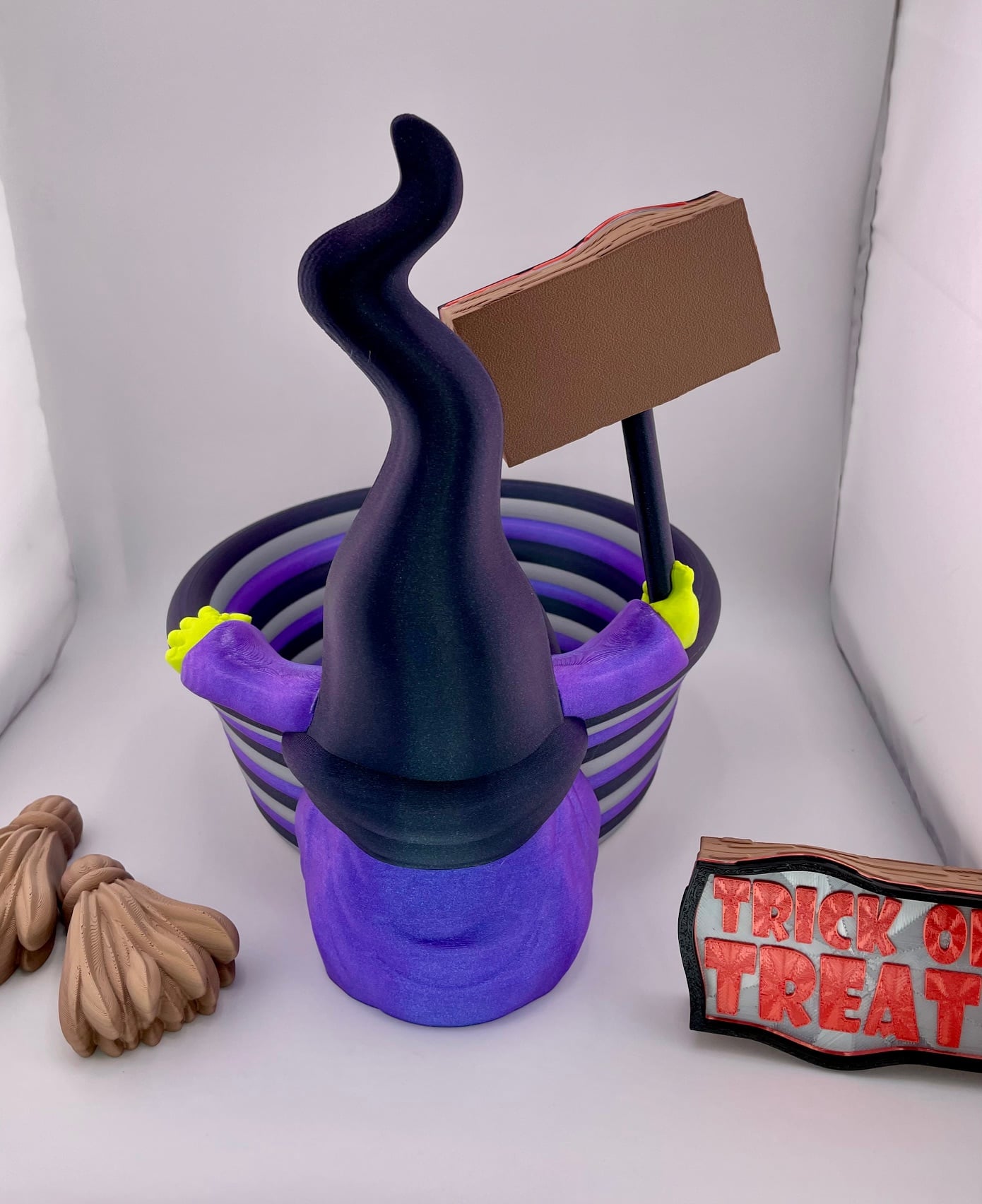 Customizable Witch Gnome Candy Bowl 3d model