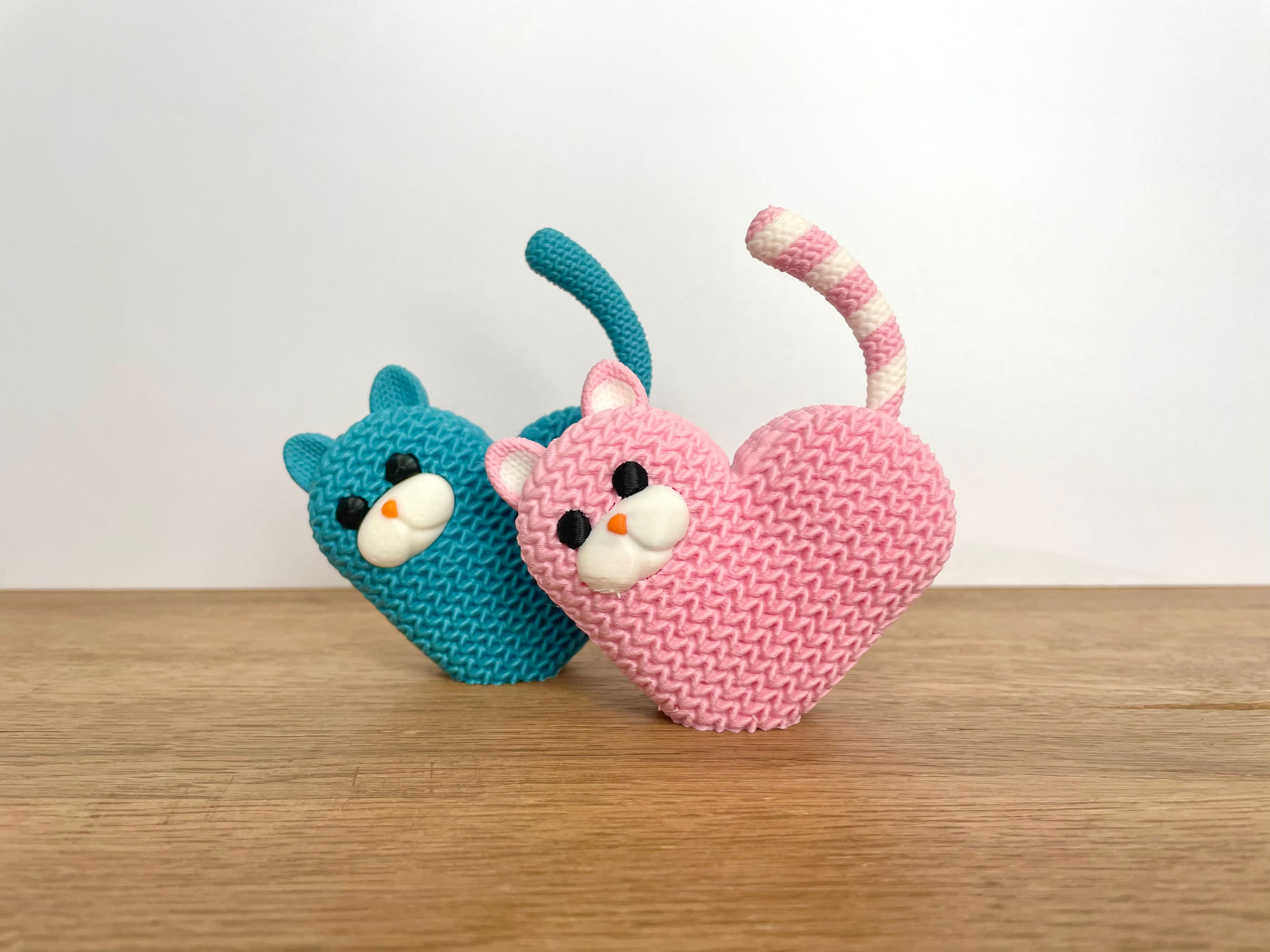 Knitted Heart Kitten / Multi Parts / 3MF 3d model