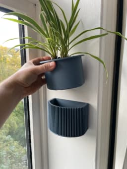 Wall Planter - No nails/screws 3d model