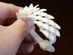 Dragonscale Cuff (Large) 3d model
