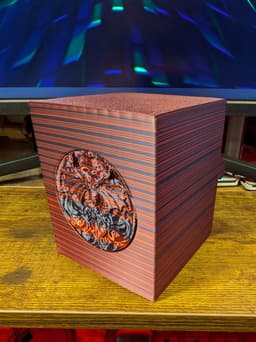 Decided to try something different than the wood look for this one and love how it turned out. The magnet slots are placed perfectly for keeping it sealed. Really cool box for keeping your treasures in! 3d model