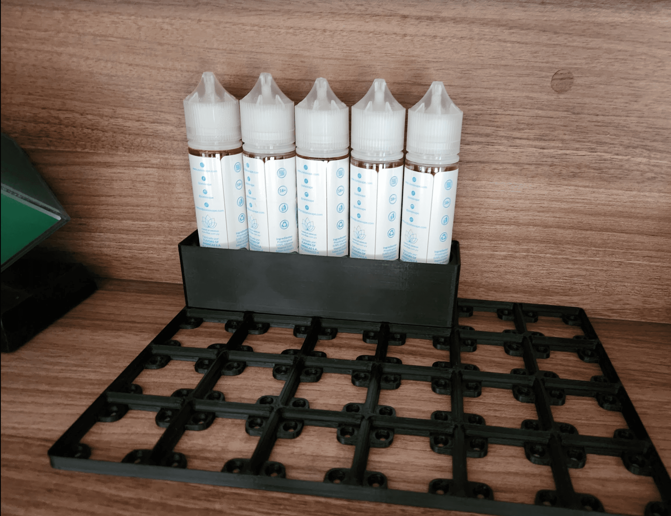 Nice to print. I liked the height for the 60ml bottles. #VapeOn