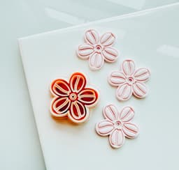 Naida Cowrie Flower Clay Cutter 3d model