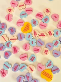 Customizable Valentines Conversation Heart Clicker Keychain Fidget Toy Bundle 3d model