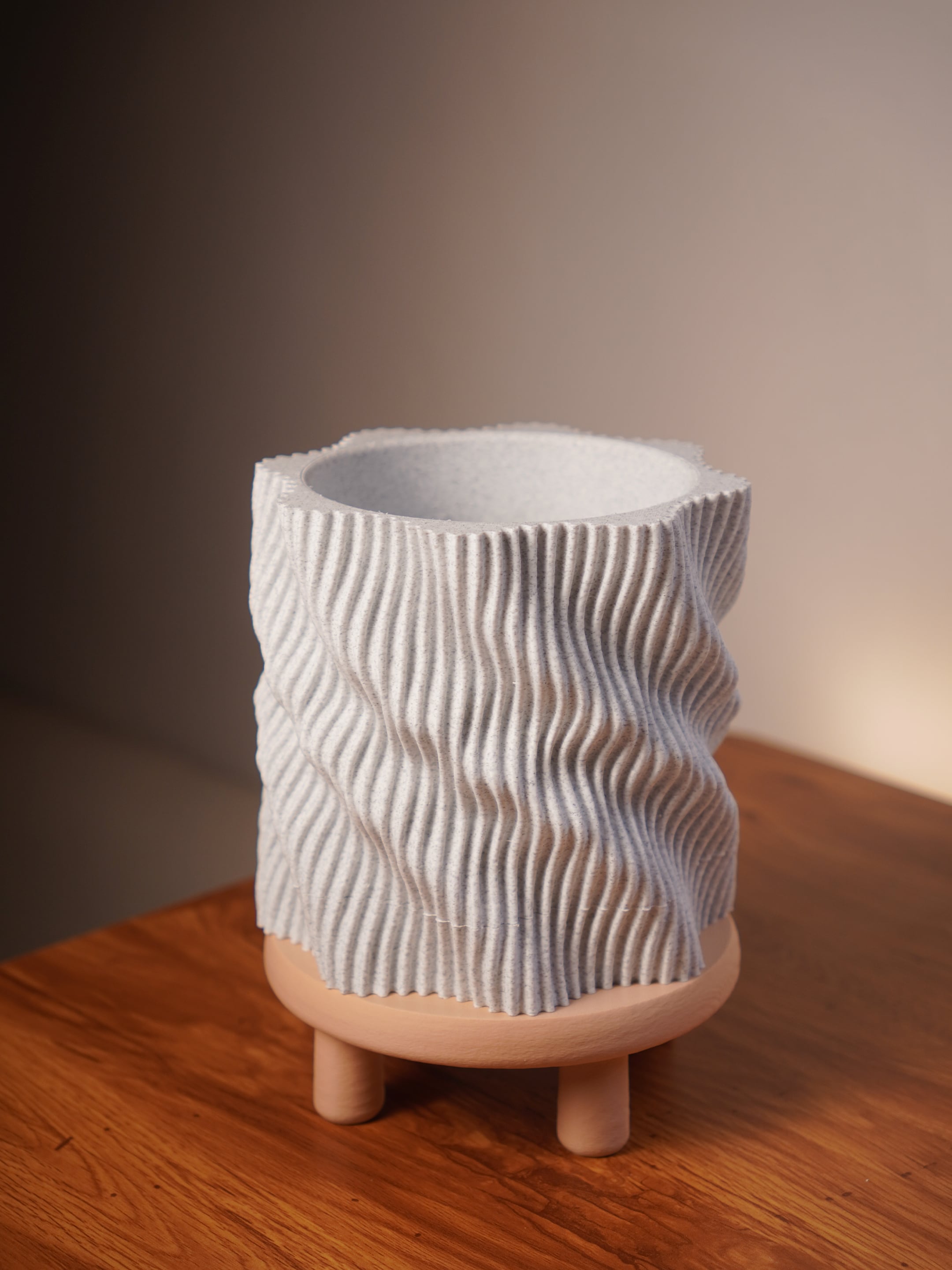 Swirl Planter 3d model