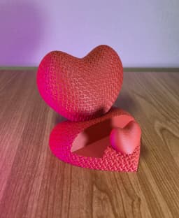 Heart Phone Stand – Stacked Heart Desk Holder 3d model