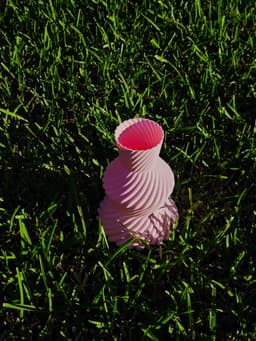 Confeti vase 3d model