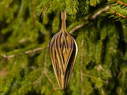 Zigzag Teardrop Christmas Ornament 3d model