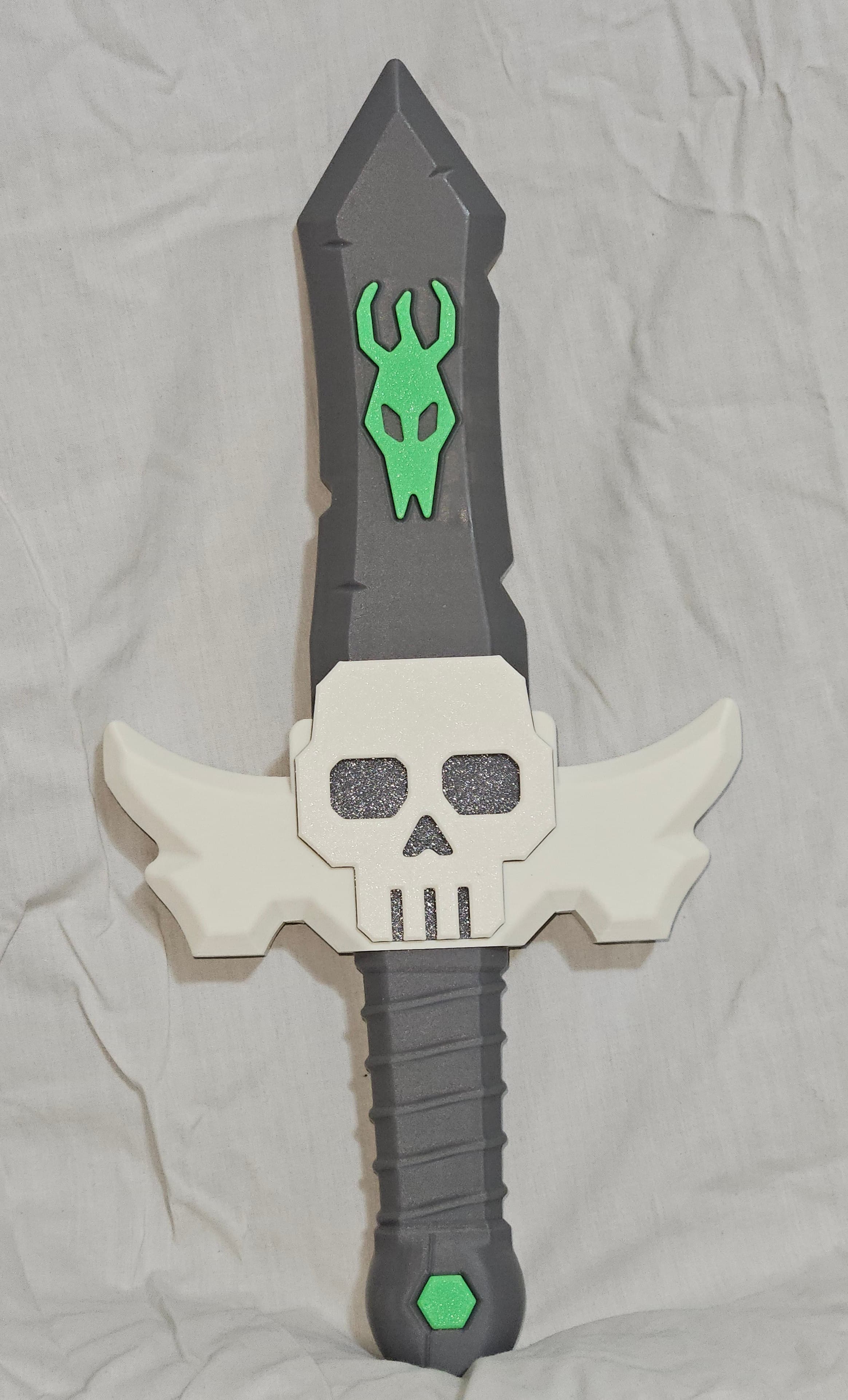 The ulimate necromancer blade, forever enslaving your vanquished foes to your army of undead...