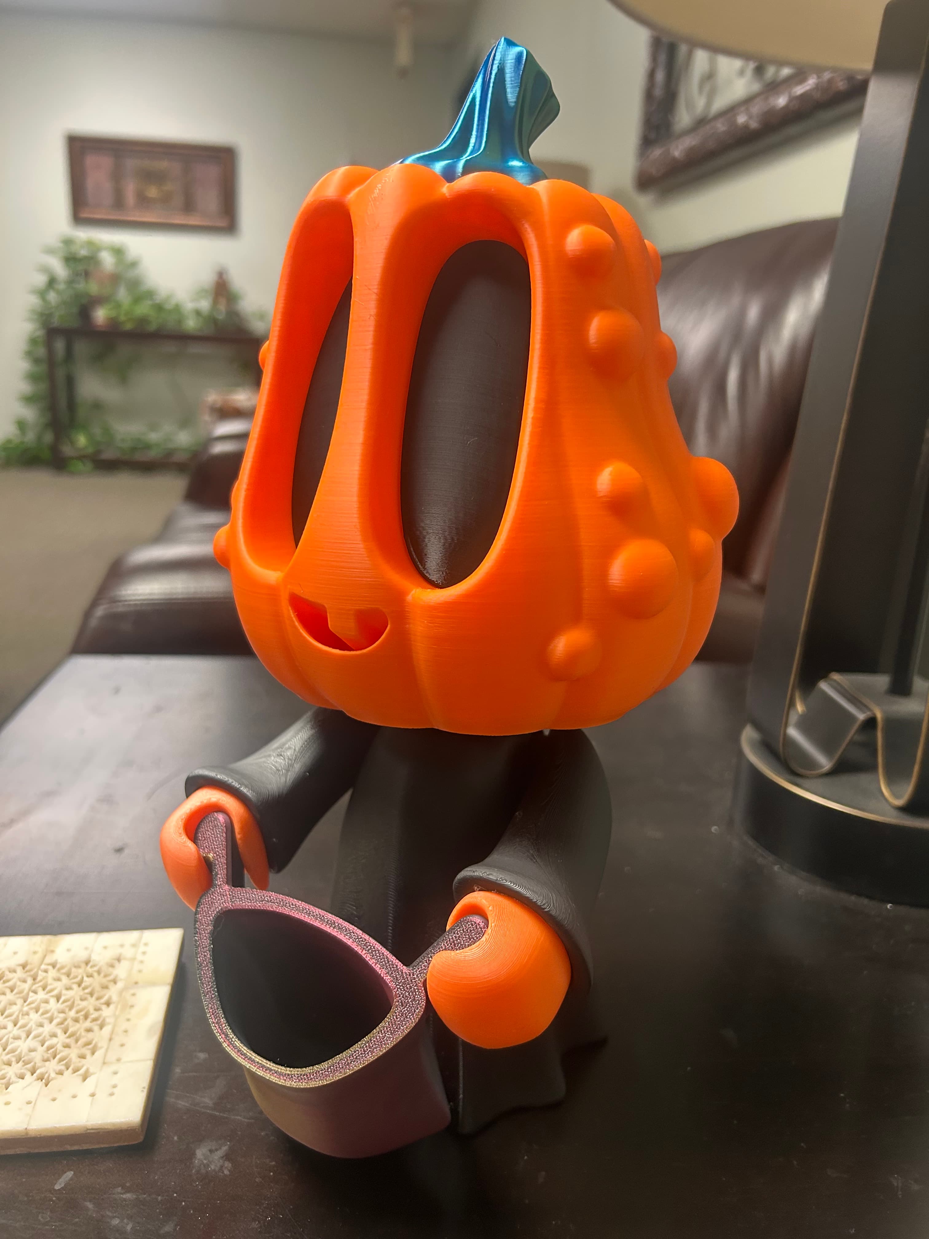 Did not find printer in options: I printed this on an AD5X. Set size to 350% for all pieces, and if you have more time and resources I’d suggest a stronger material at least for the body/neck than PLA. Be prepared to lubricate and/or sand the neck and head joints for easier assembly, if you do not attempt to play with the slicer settings.
Additional note: robe and hands are crossed over from Blob Lab Skeleton set (also purchased).