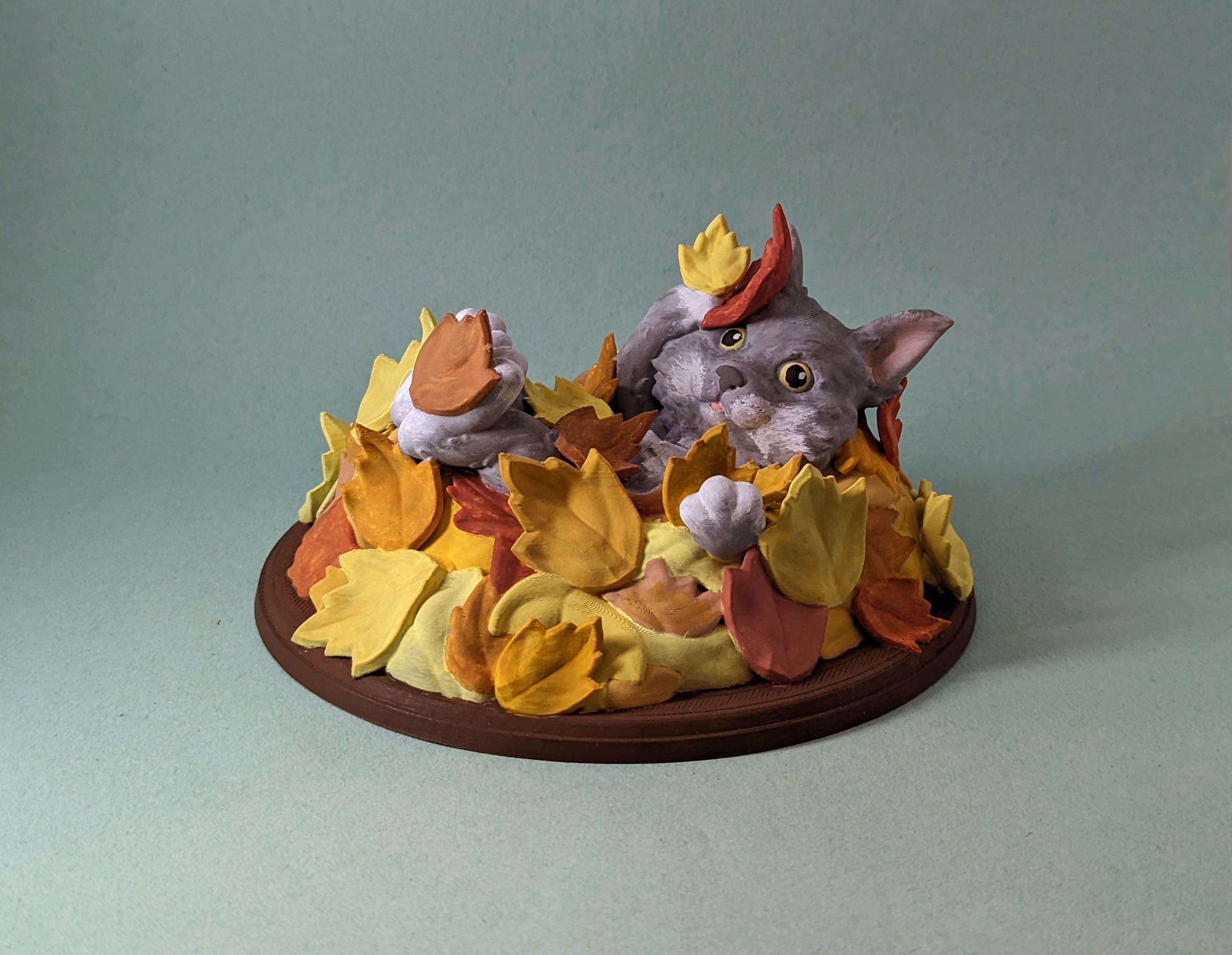 Supercute model that prints easily with just a few supports. Printed in Polymaker Polyterra, and then hand-painted.
