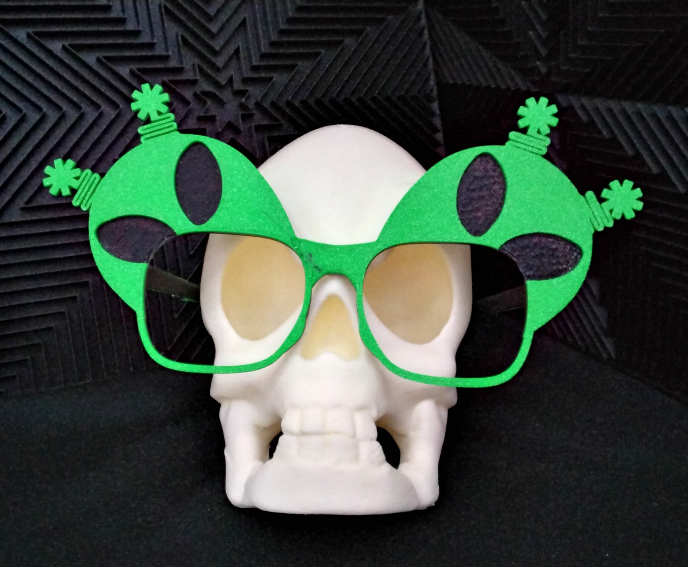 Alien Head Faux Glasses 3d model