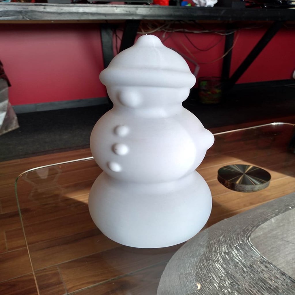 Cute snowman 3d model