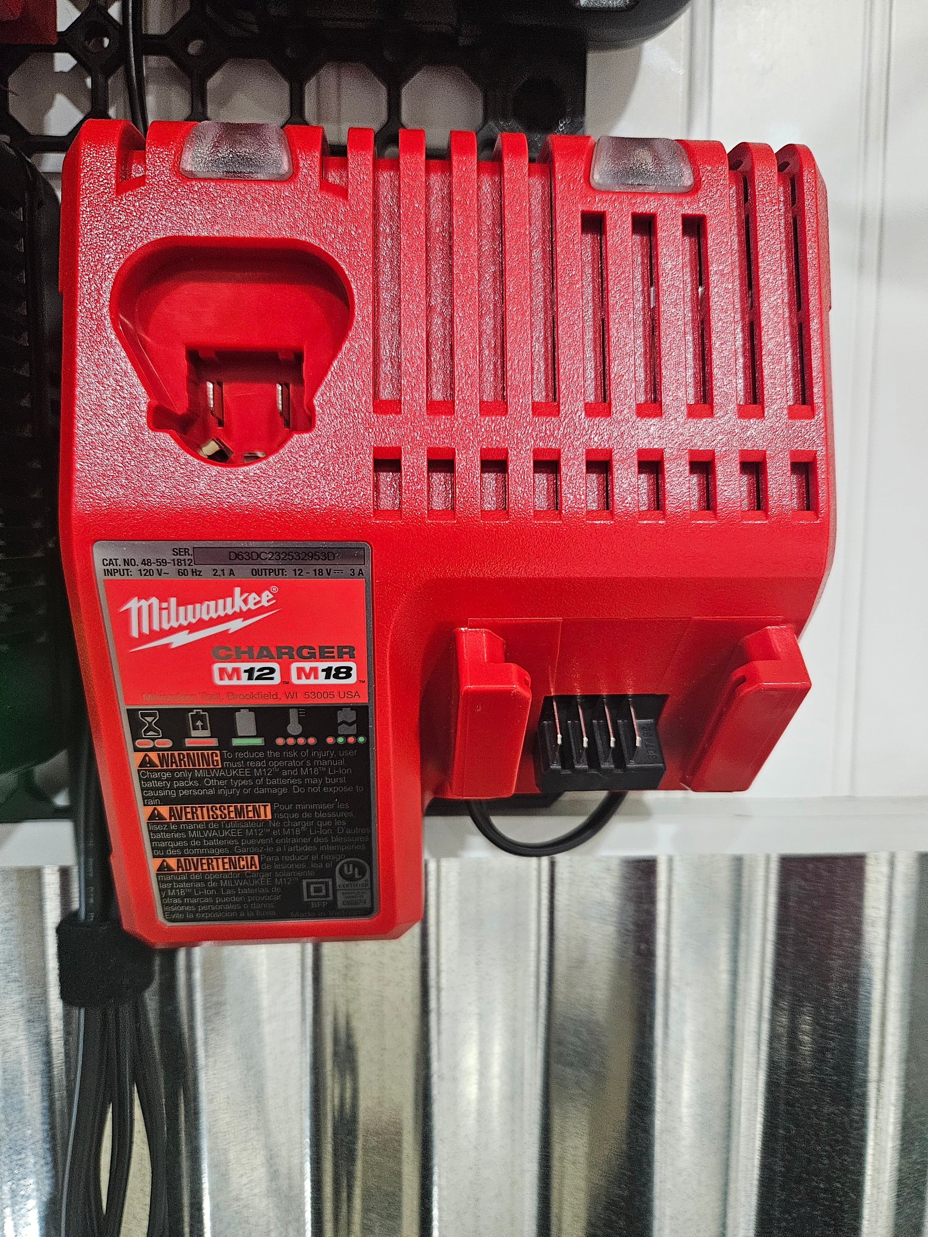 Milwaukee M12 and M18 Combo Charger Mount - Multiboard 3d model