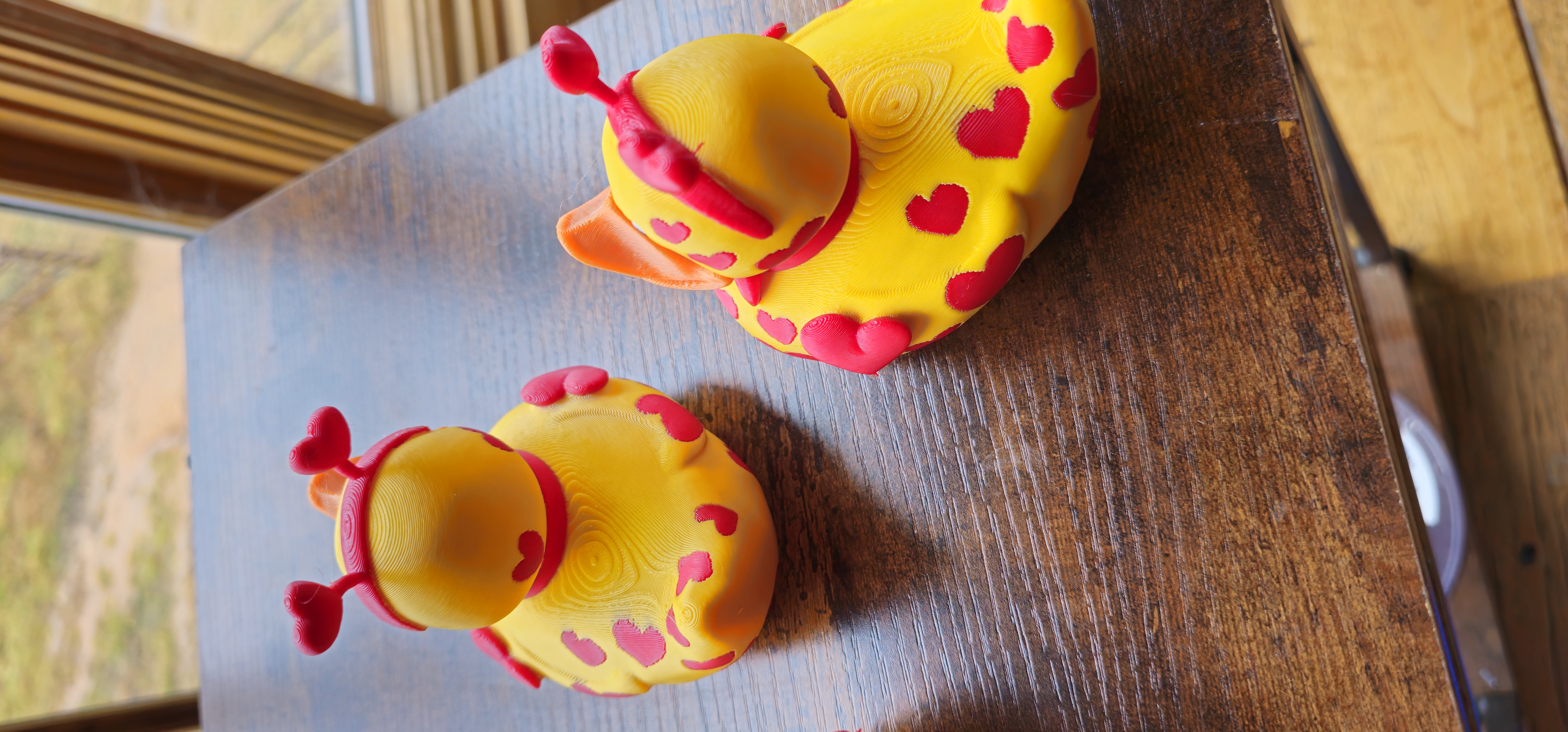 Valentine's Duck with lots of heart 3d model