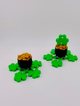 Pot O'Gold Flexi Spinner Fidget & Key Chain 3d model