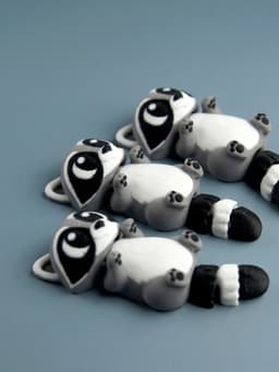 Flexi Raccoon - Toy/Keychain 3d model
