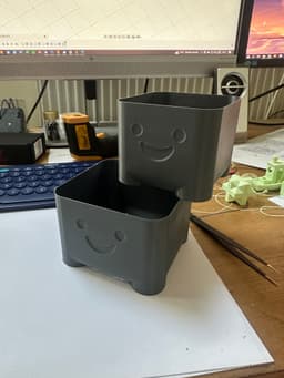 Bigger Cute Planter - Jim 3d model
