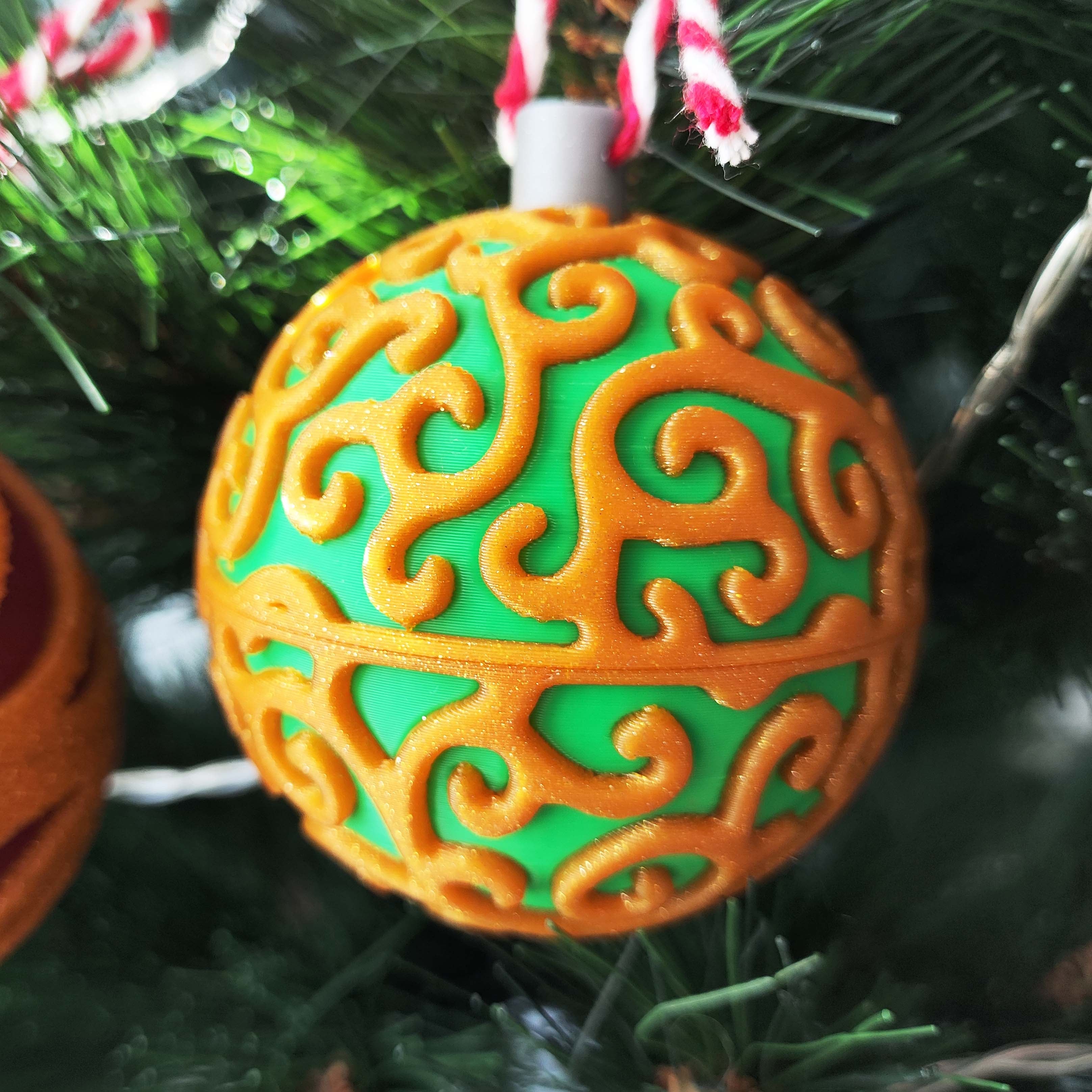 Surprise Tree Balls 3d model