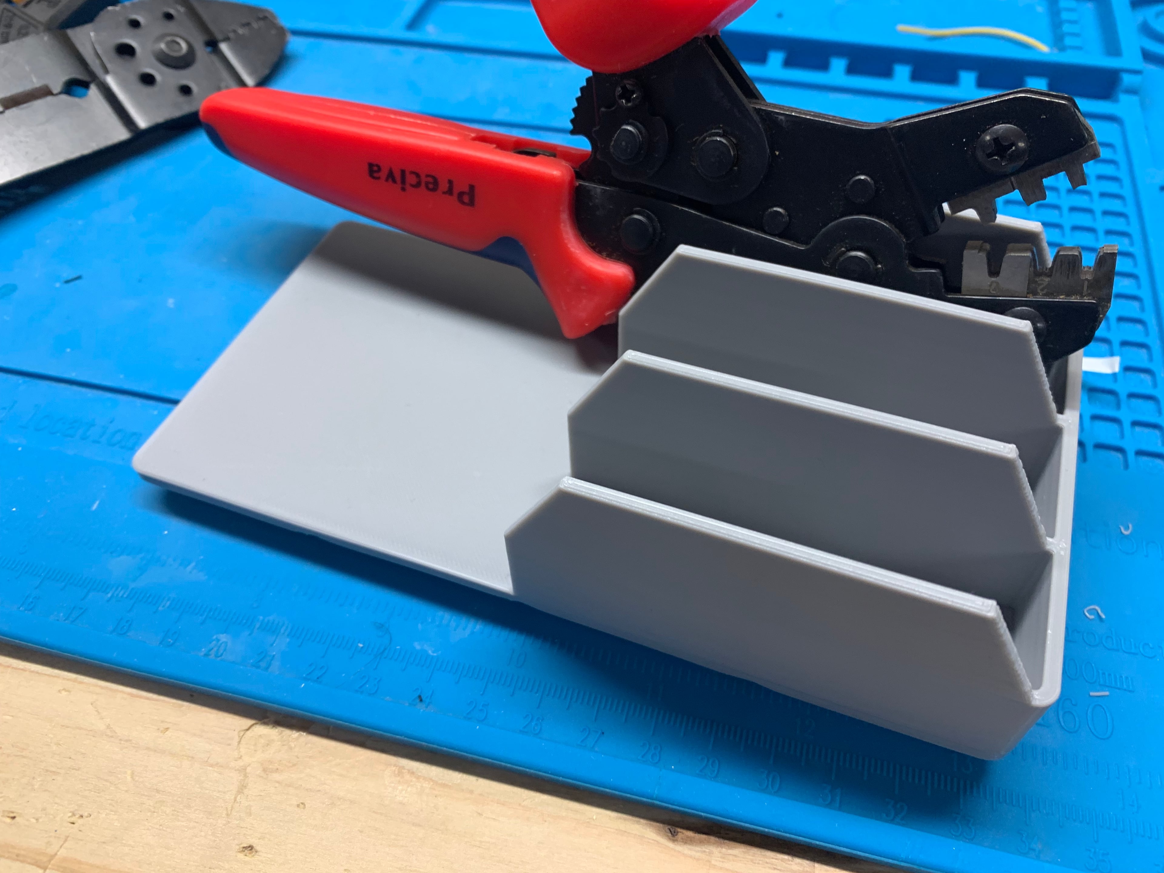 Large Crimptool Holder 3d model