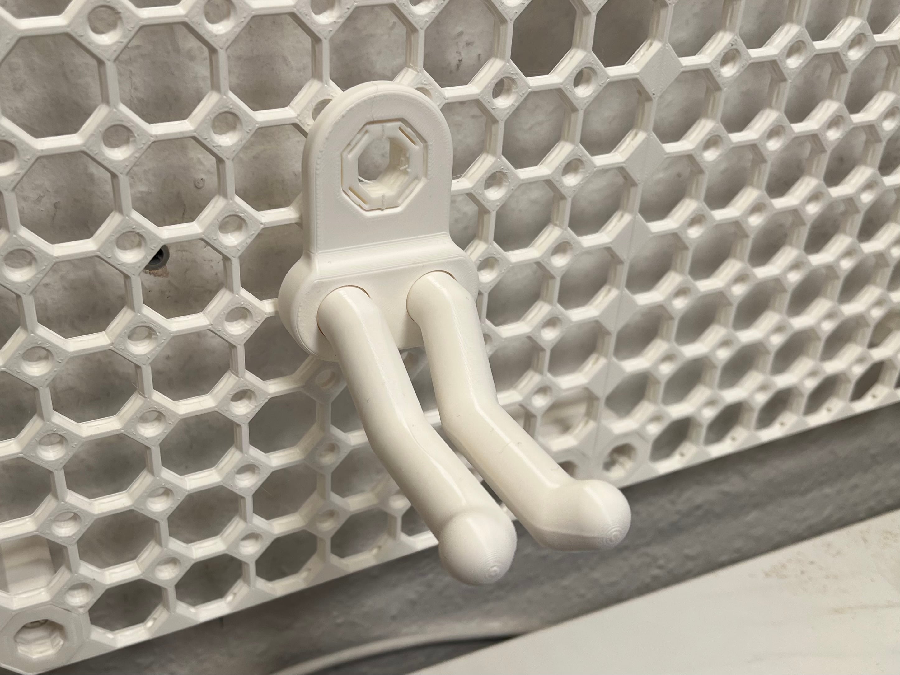 Multiboard grabby arm hooks 3d model