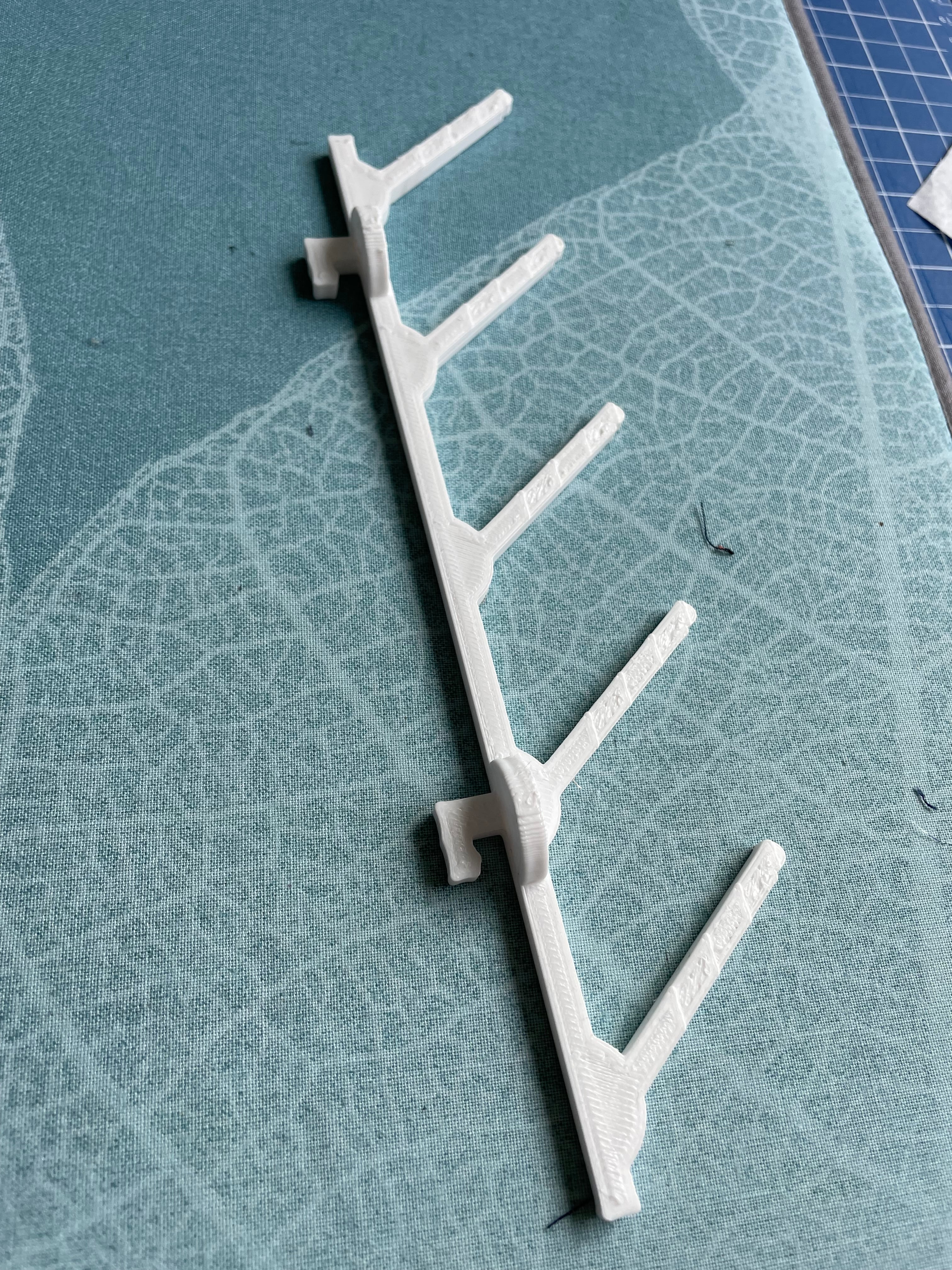 Skadis 5x1 floss or spoolholder 3d model