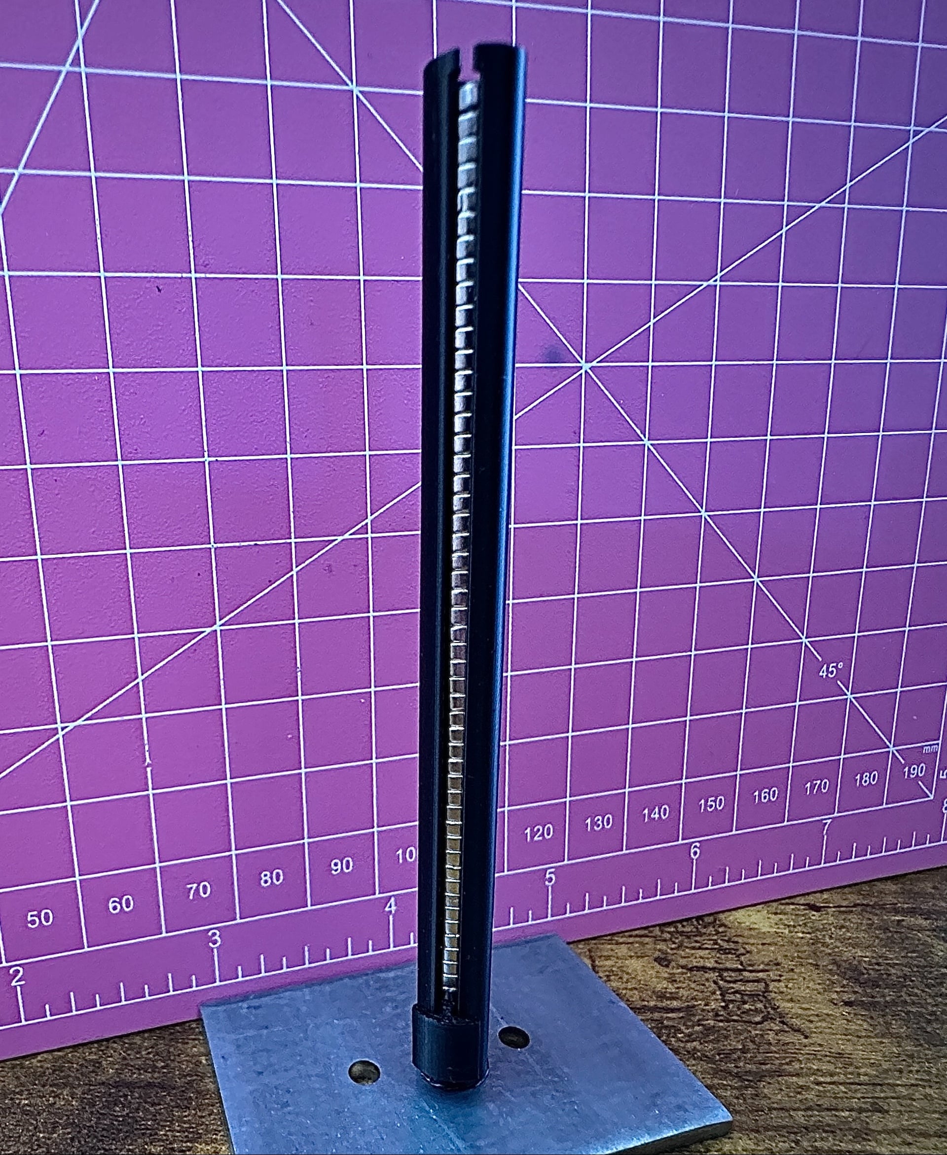 6X2mm Magnet Dispenser 3d model