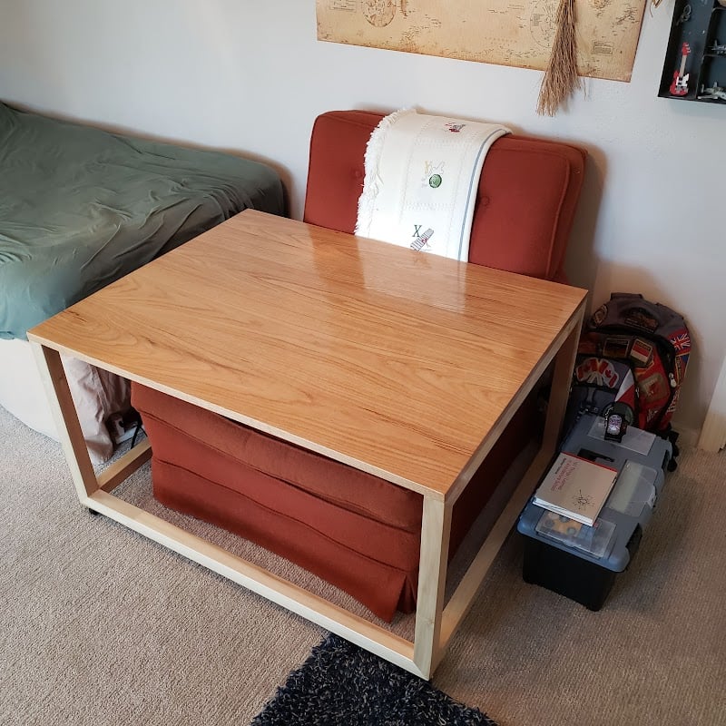 Desk 3d model