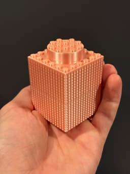 Minifigure Brick Egg w/Dragon Scale Version 3d model