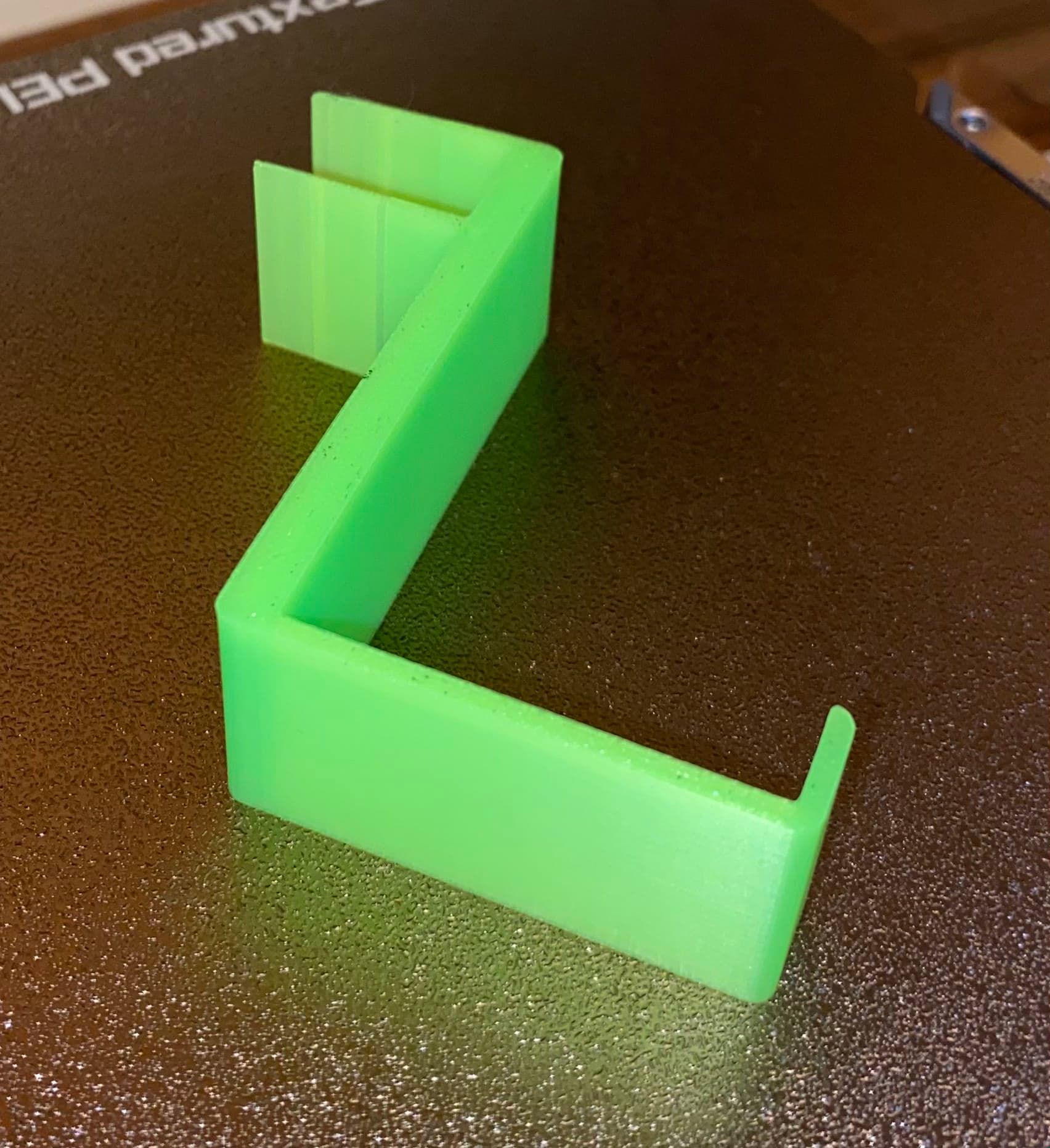headset holder on shelf.stl 3d model