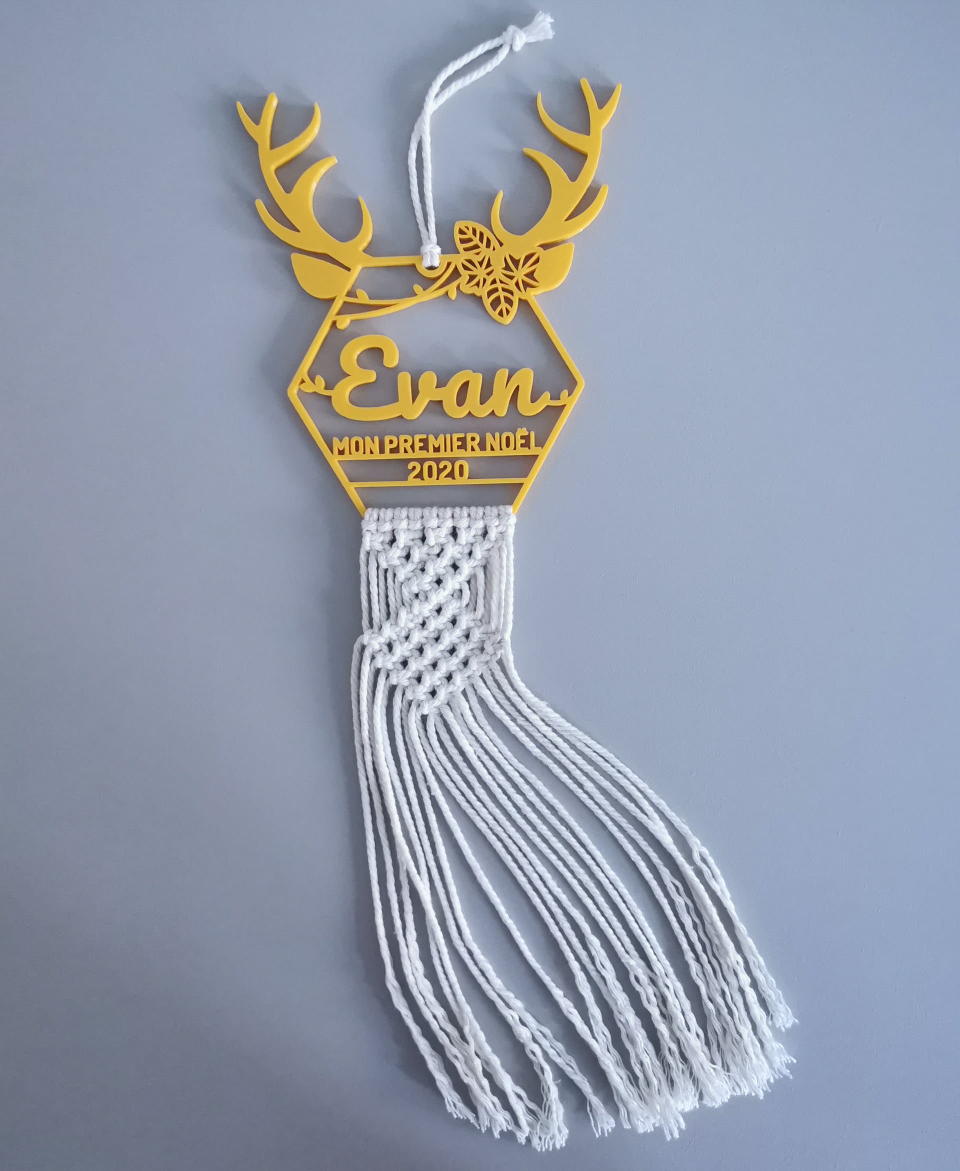 Customizable deer Christmas ball 3d model