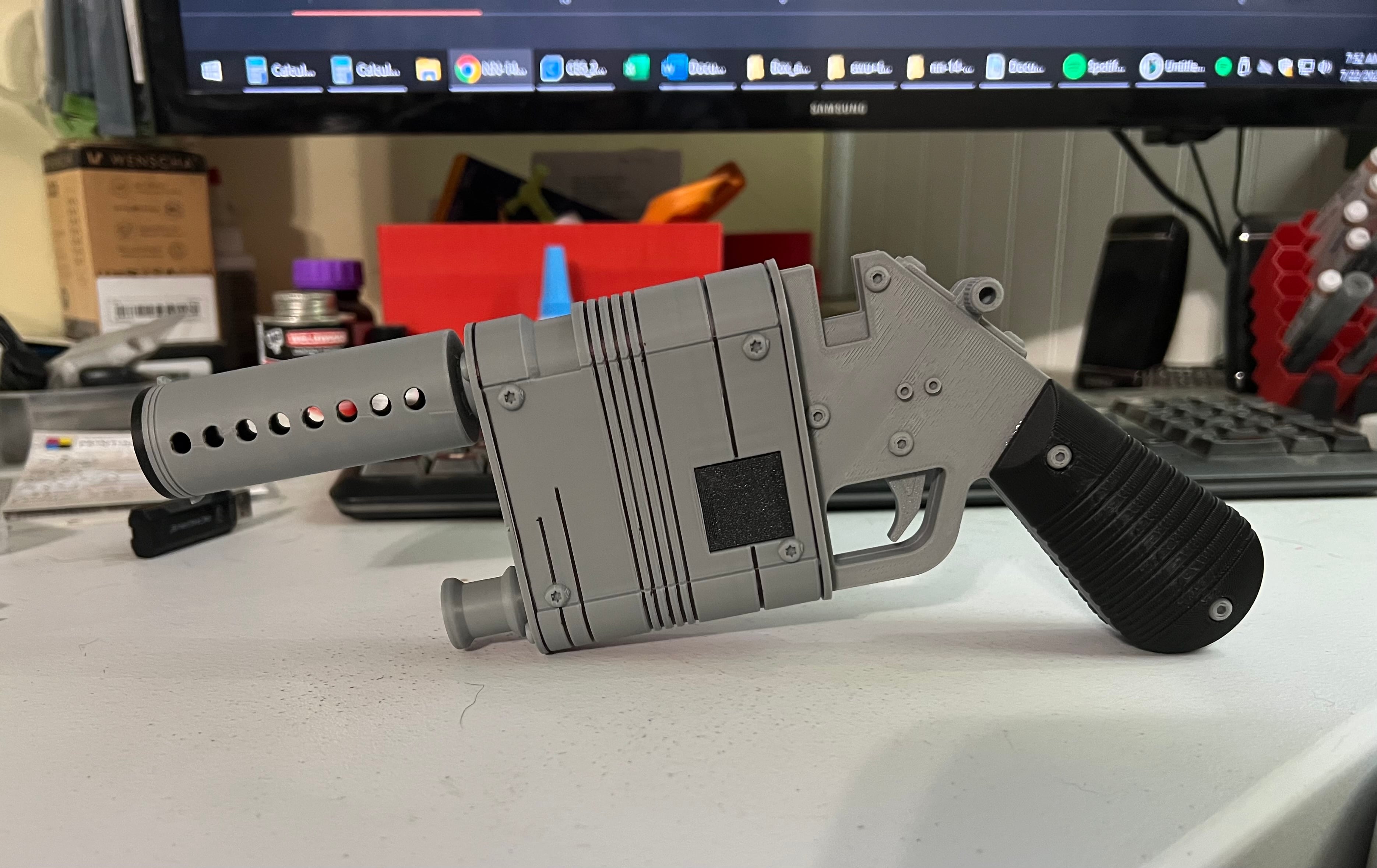 Actually printed with a Centauri Carbon.
Love the blaster. Your designs are always so awesome !! Very easy and quick print and build. A nice little change up from the norm.