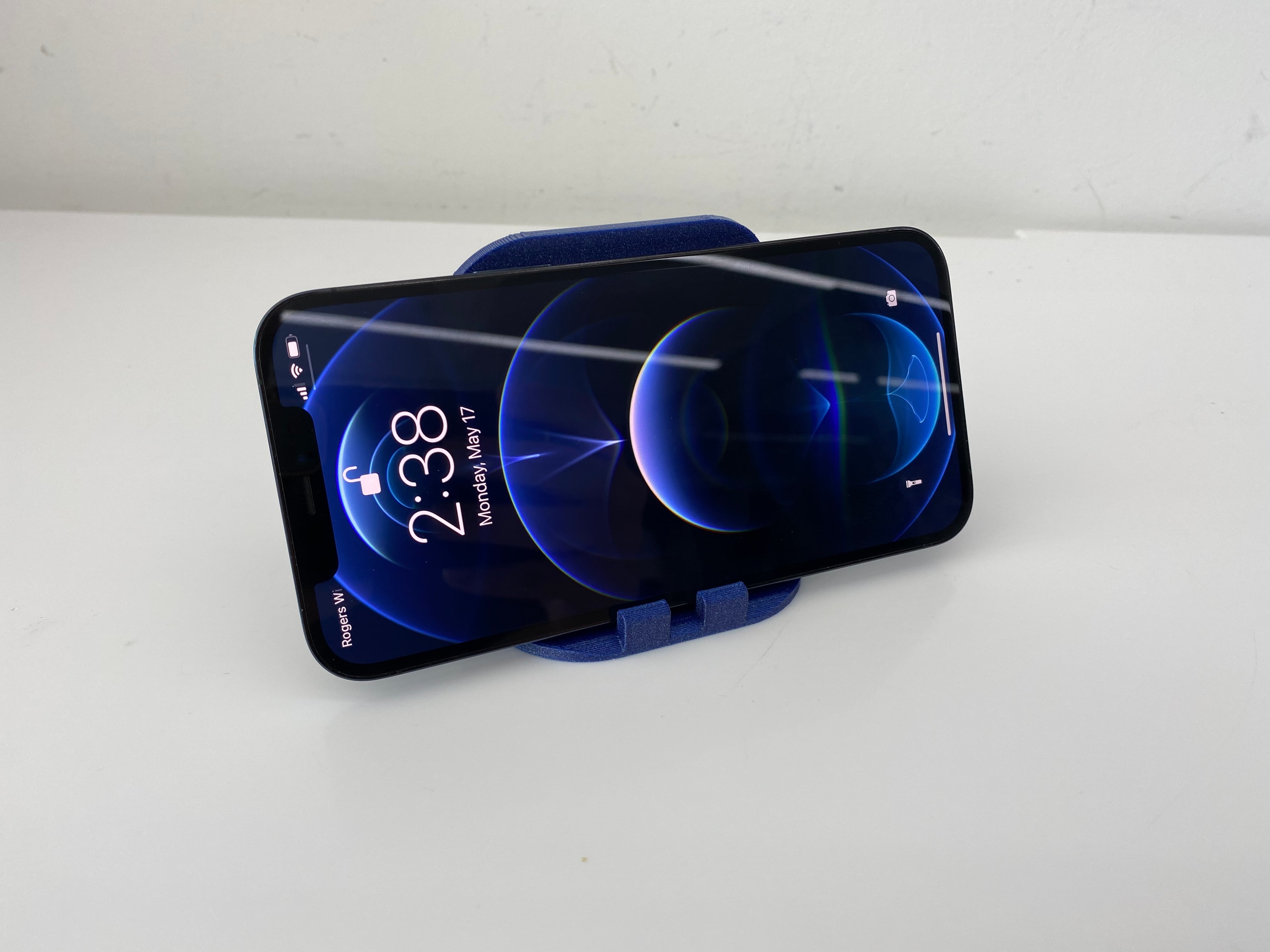 iPhone Stand 3d model
