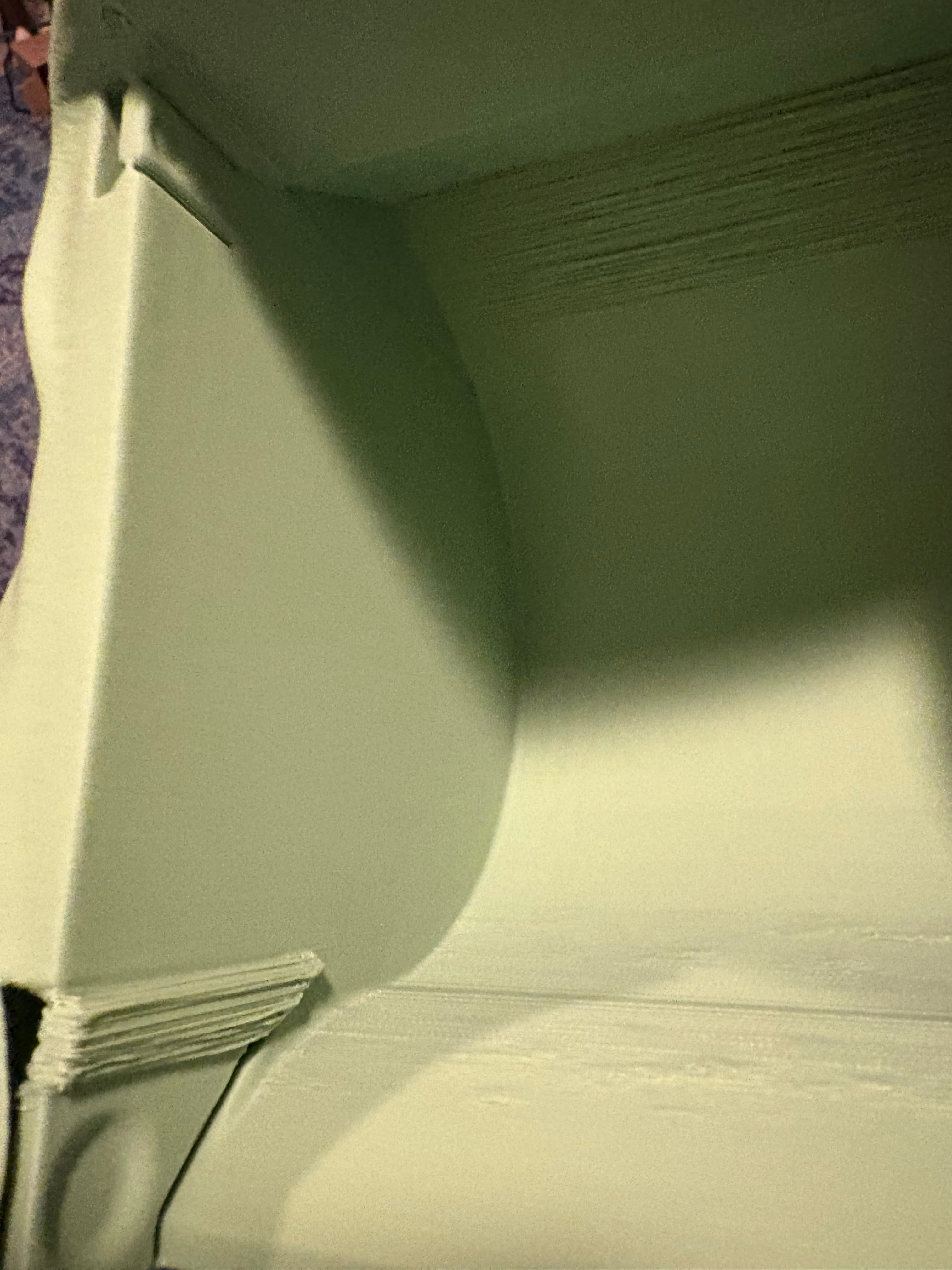 I’m having issues with the small pieces at the bottom near the feet. They are printing oddly and I think that there will be issues holding the belly up once I have that printed.
I’m also getting these odd lines right across the top of the eye area.